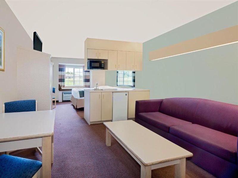 Microtel Inn & Suites By Wyndham Joplin Exterior foto