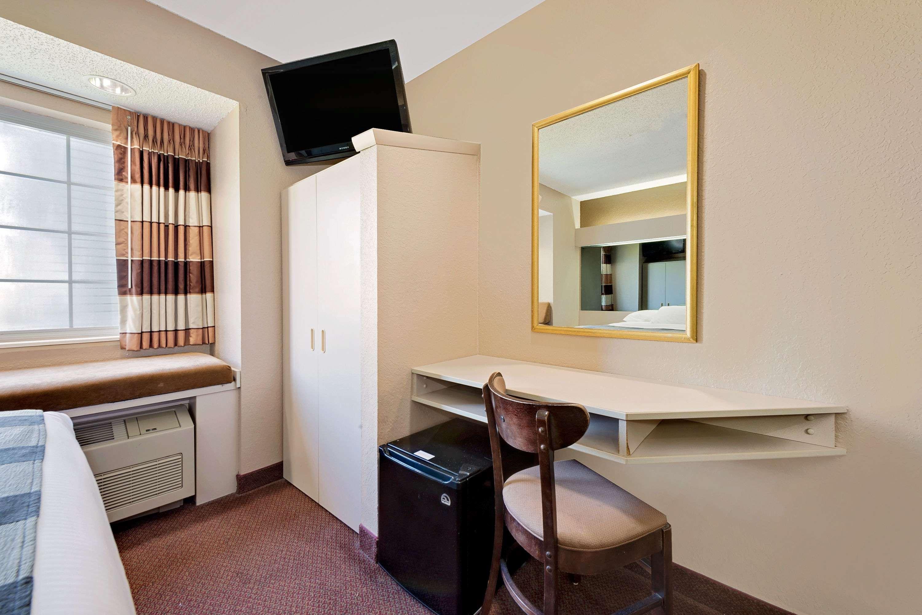 Microtel Inn & Suites By Wyndham Joplin Exterior foto