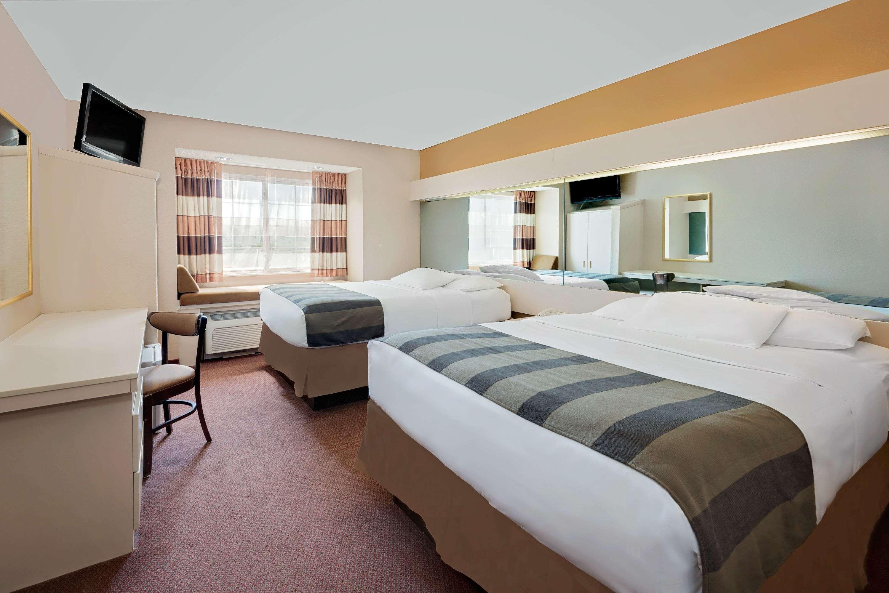 Microtel Inn & Suites By Wyndham Joplin Exterior foto